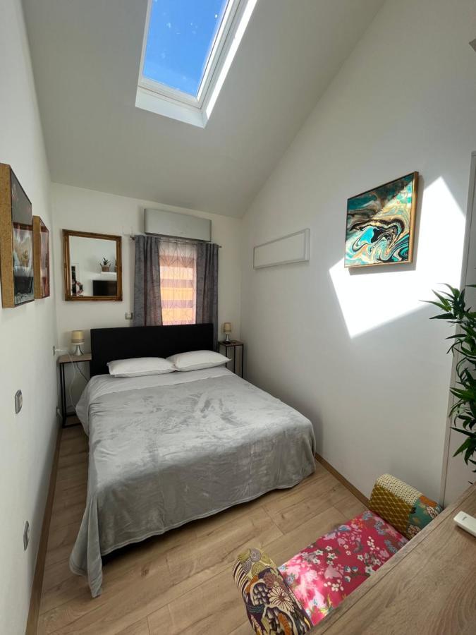 Hiza Apartment พูลา ภายนอก รูปภาพ